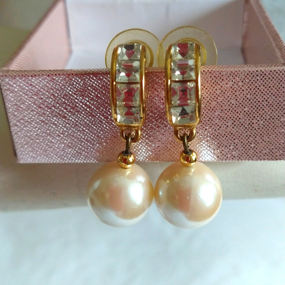 VINTAGE PEARL DROP CUBIC ZIRCONIA DANGLE EARRINGS